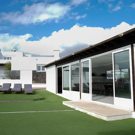 Renovated Mahalo With Swimming Pool & Tennis Court Villa *