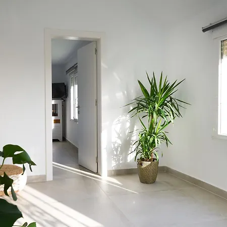 Villa Renovated Mahalo With Swimming Pool & Tennis Court Tias