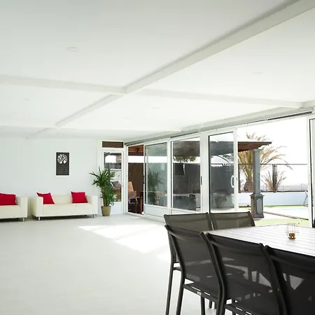 Villa Renovated Mahalo With Swimming Pool & Tennis Court *