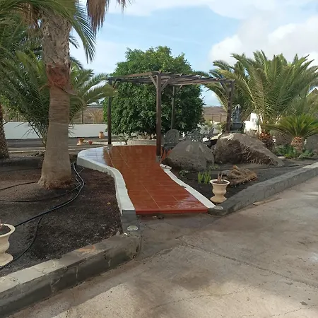 Villa Renovated Mahalo With Swimming Pool & Tennis Court
